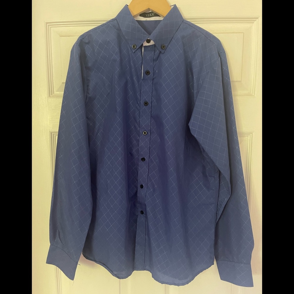VSKA Large long sleeve button down shirt. Excellent Condition, worn once.